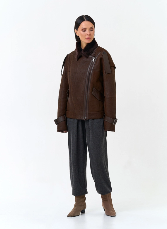 Женская дубленка из натурального меха фото