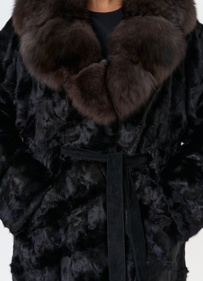 Женская шуба из меха норки с воротником из меха песца модель № 31487 универмаг малина