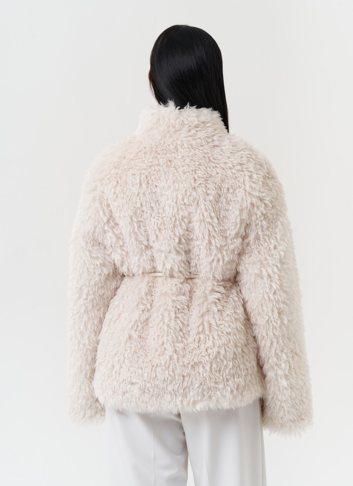 Шуба из эко меха под овчину